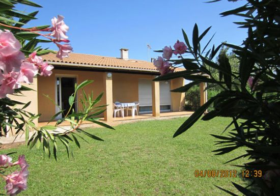 VALRAS-PLAGE MAISON AVEC JARDIN ET TERRASSE OMBRAGÉE 8 PERS.